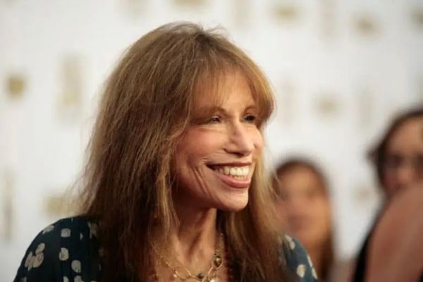 Carly Simon