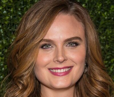 Emily Deschanel