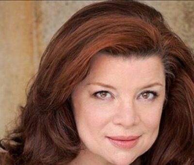 Reneé Lawless