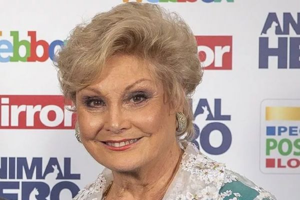 Angela Rippon