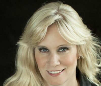 Debra Kelly