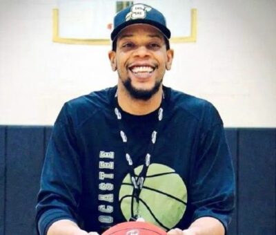 Derrick Hilton