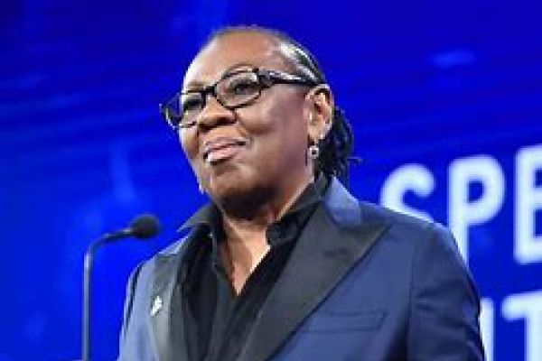 Gloria Carter