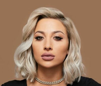 Model Roz