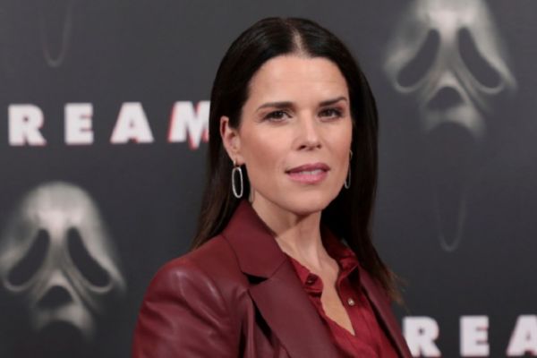 Neve Campbell