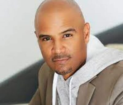 Dondré Whitfield