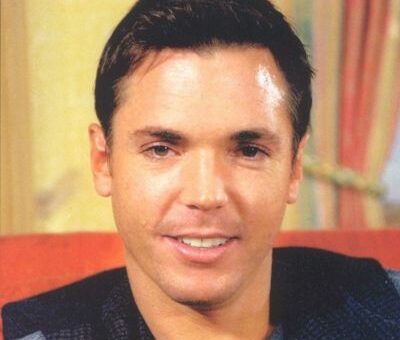 Nicholas Lea
