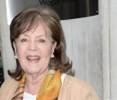 Pauline Collins