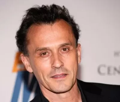 Robert Knepper