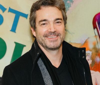 Jon Tenney