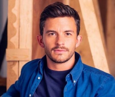 Jonathan Bailey