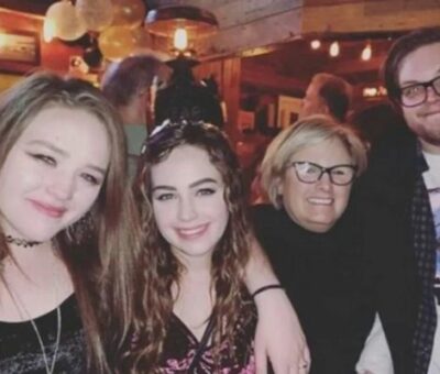 Mary Mouser