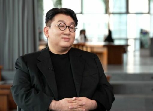 Si-Hyuk