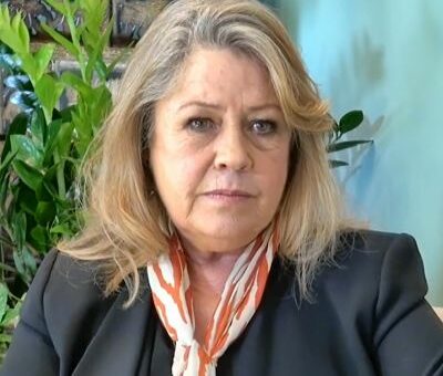 Noni Hazlehurst