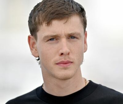 Harris Dickinson