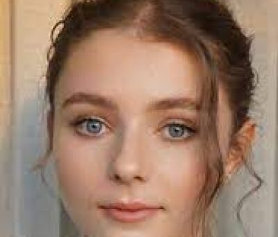 Thomasin McKenzie