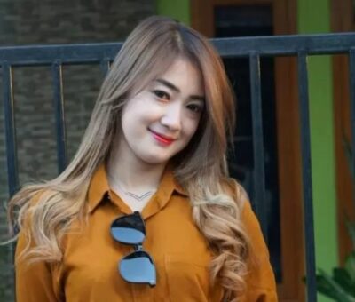 Indri Safitri Cerai