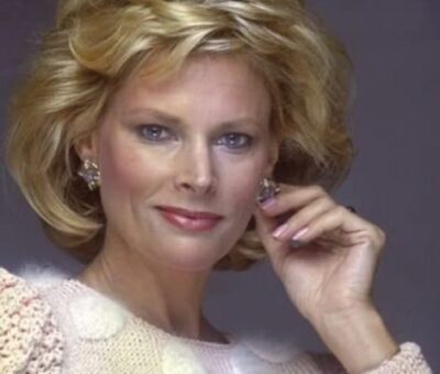 Jacqueline Ray