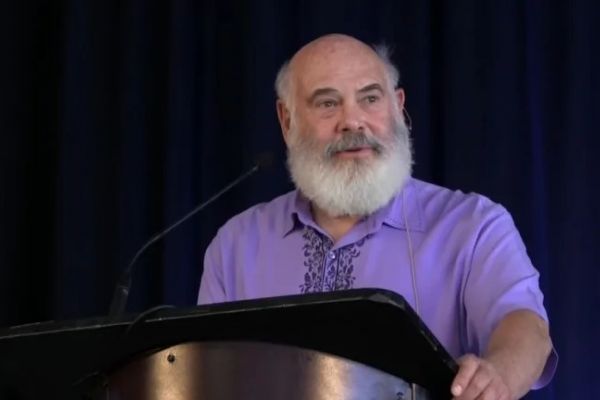 Dr Andrew Weil