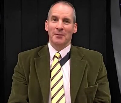 Chris Barrie